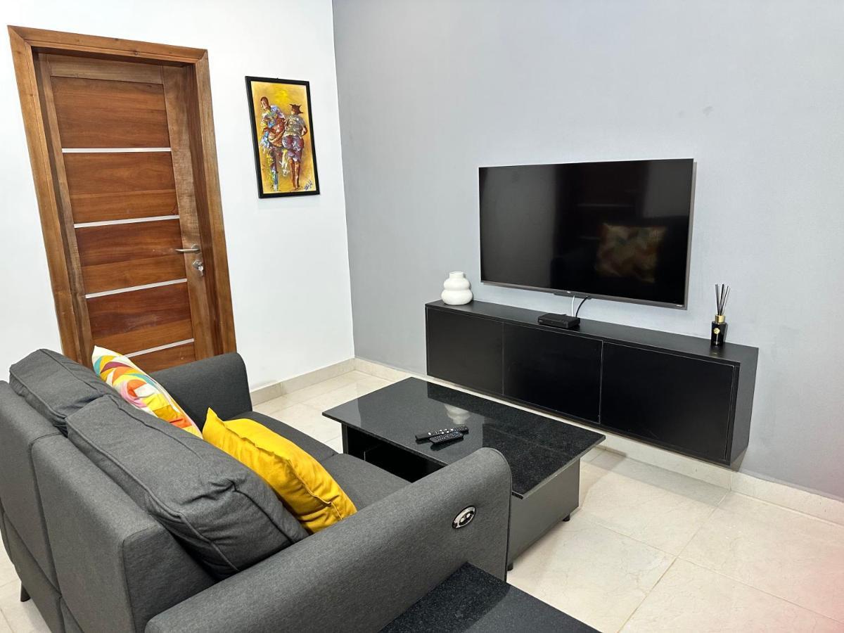 Westlands Tower - Ghana Villas Акра Екстериор снимка